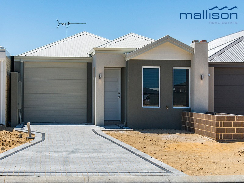 18 Carbeen View, Piara Waters WA 6112