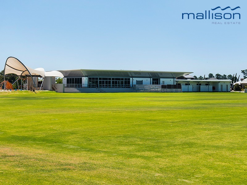 18 Carbeen View, Piara Waters WA 6112