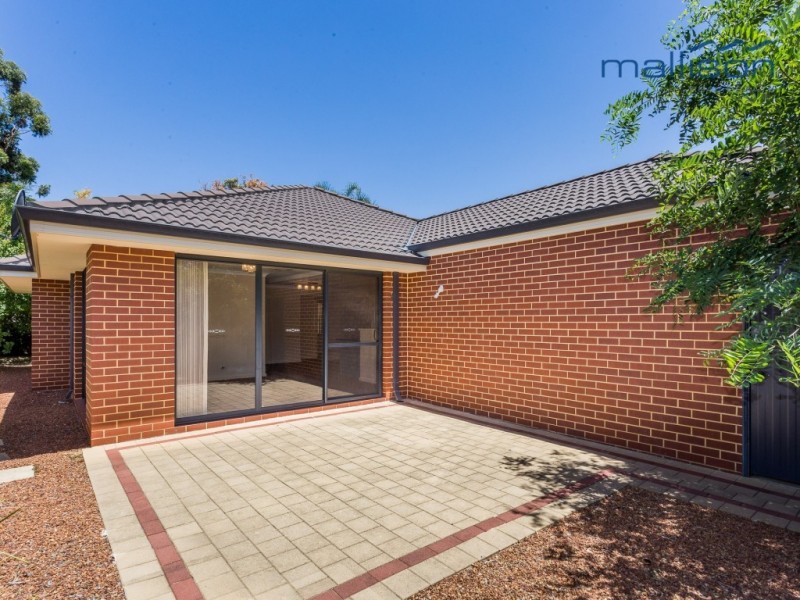 15A Seville Drive, Seville Grove WA 6112