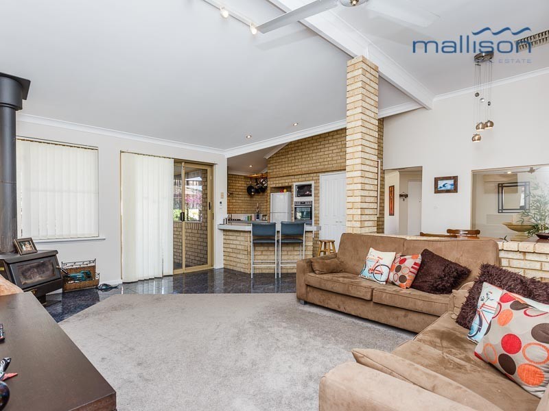 6 Cheyne Close, Thornlie WA 6108