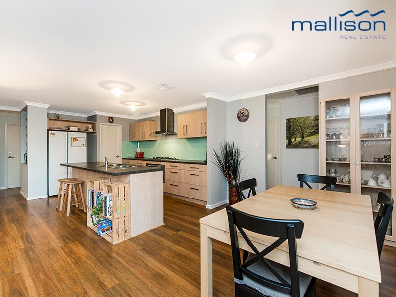 15 Rossiter Avenue, Piara Waters WA 6112