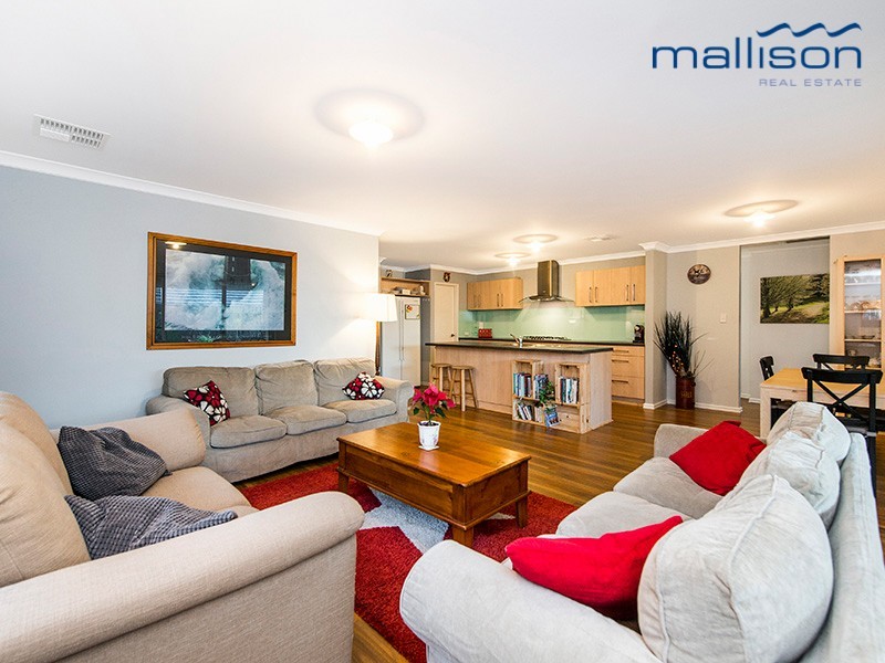 15 Rossiter Avenue, Piara Waters WA 6112