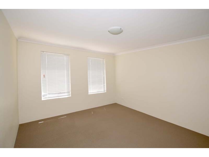 14/19 Serls Street, Armadale WA 6112