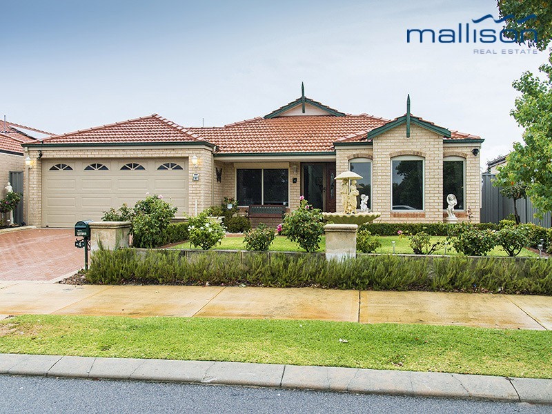 4 Rosette Place, Piara Waters WA 6112