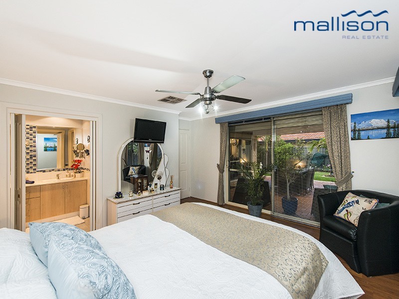 4 Rosette Place, Piara Waters WA 6112