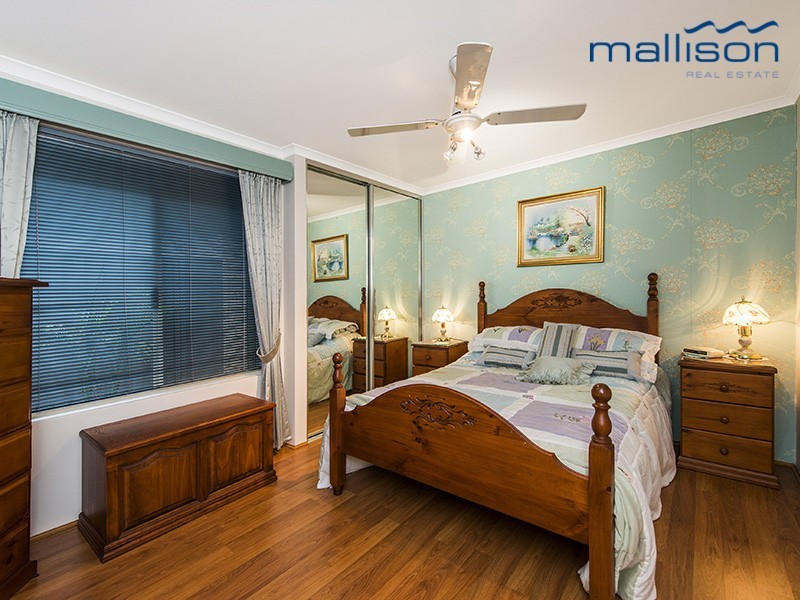 4 Rosette Place, Piara Waters WA 6112