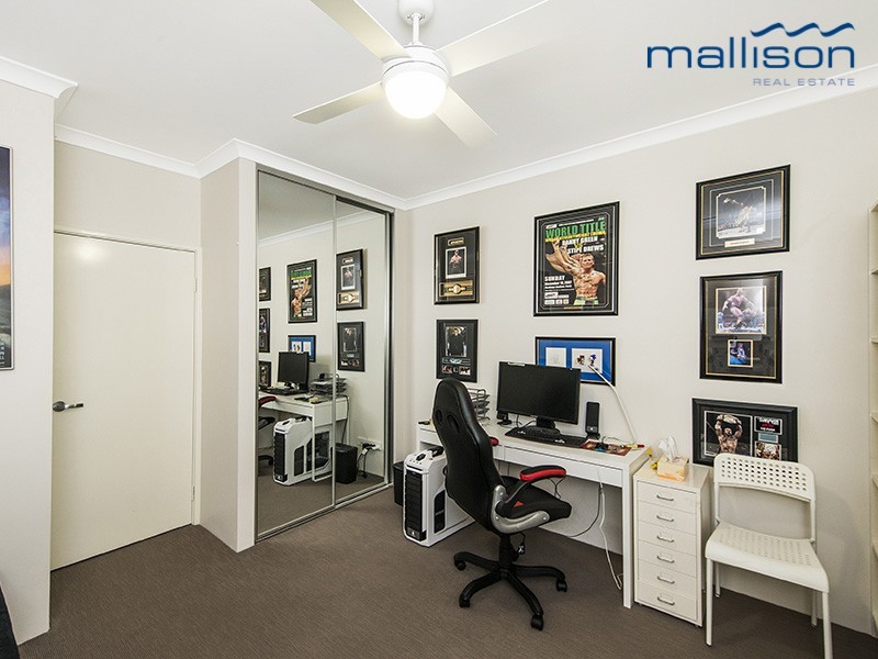 8/15 Debenham Street, Thornlie WA 6108