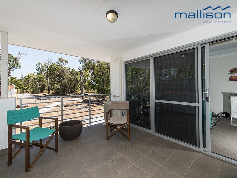 8/15 Debenham Street, Thornlie WA 6108