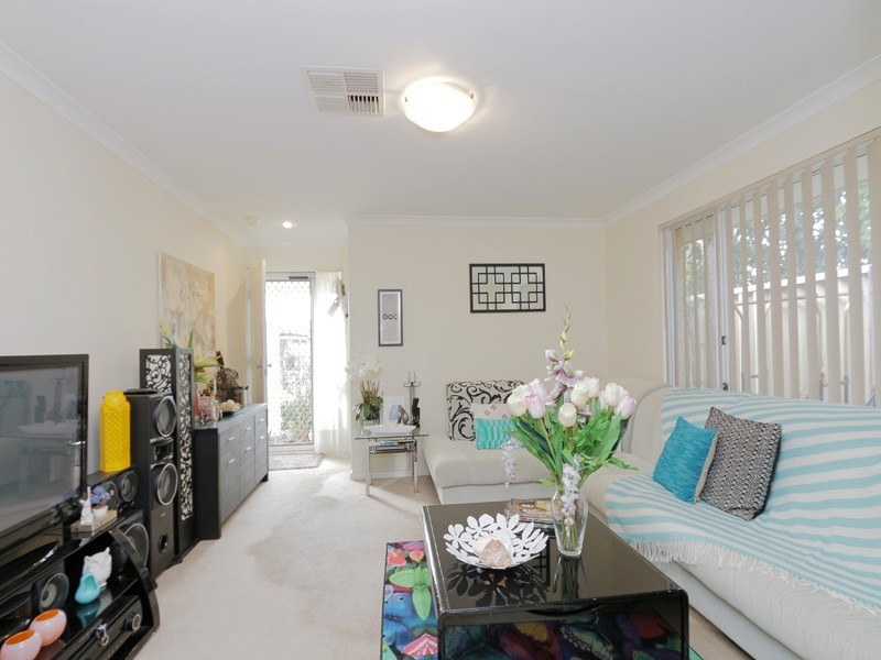 1 Hambly Crescent, Canning Vale WA 6155