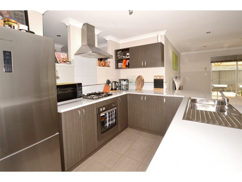 15 Eaton Way, Baldivis WA 6171