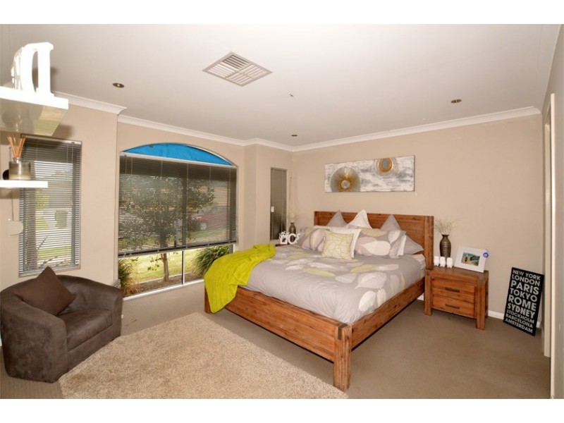 15 Eaton Way, Baldivis WA 6171