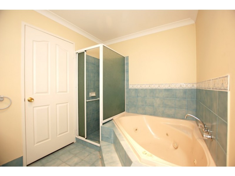 45 Coops Avenue, Thornlie WA 6108