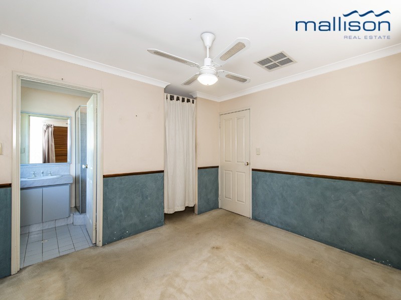 3 Jenniphur Court, Atwell WA 6164