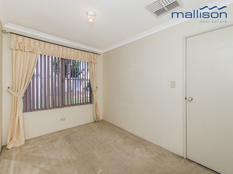 3 Jenniphur Court, Atwell WA 6164