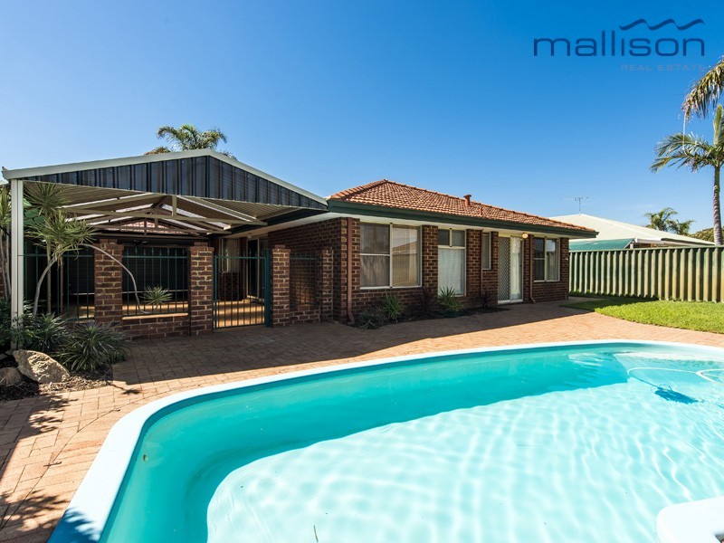 3 Jenniphur Court, Atwell WA 6164
