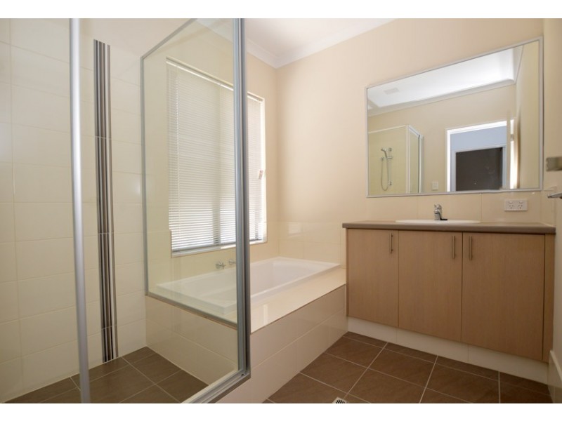 26 Tompkins Way, Harrisdale WA 6112