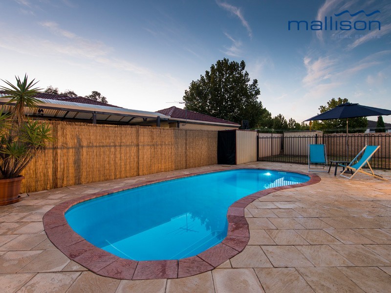 1 Mount Park Way, Canning Vale WA 6155