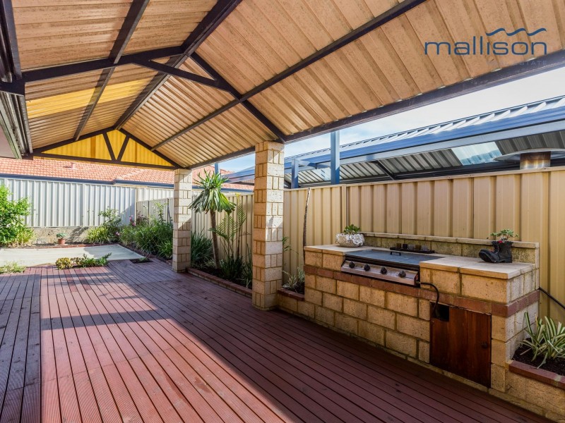 4 Beroona Way, South Lake WA 6164