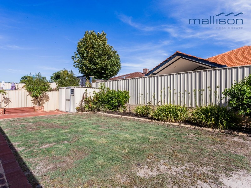 4 Beroona Way, South Lake WA 6164