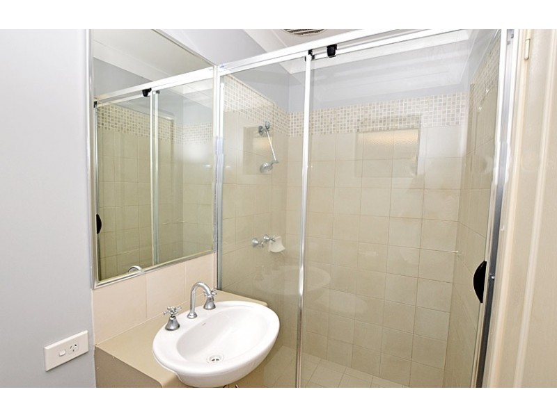 1B Ungaroo Road, Westminster WA 6061