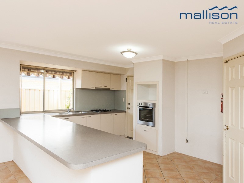 13 The Bridgeway, Canning Vale WA 6155