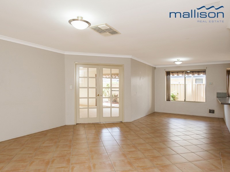 13 The Bridgeway, Canning Vale WA 6155
