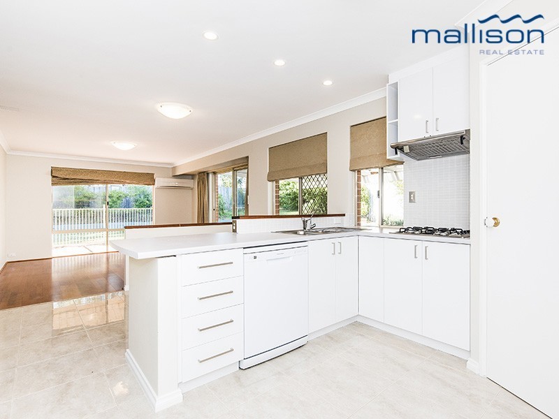 18 Aachen Crescent, Gwelup WA 6018