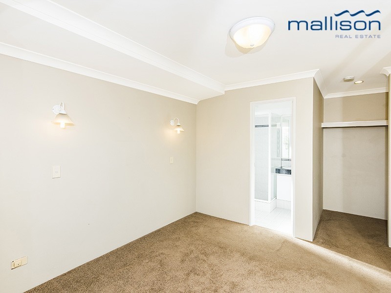 18 Aachen Crescent, Gwelup WA 6018