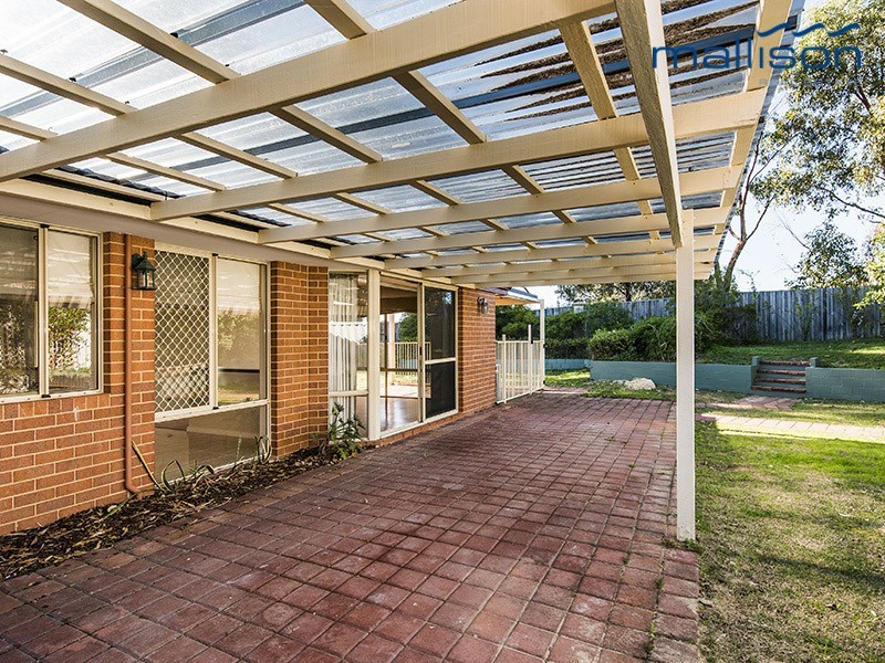 18 Aachen Crescent, Gwelup WA 6018
