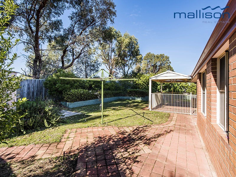 18 Aachen Crescent, Gwelup WA 6018