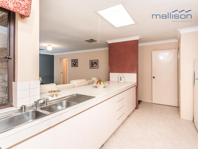 34 Matthew Way, Thornlie WA 6108