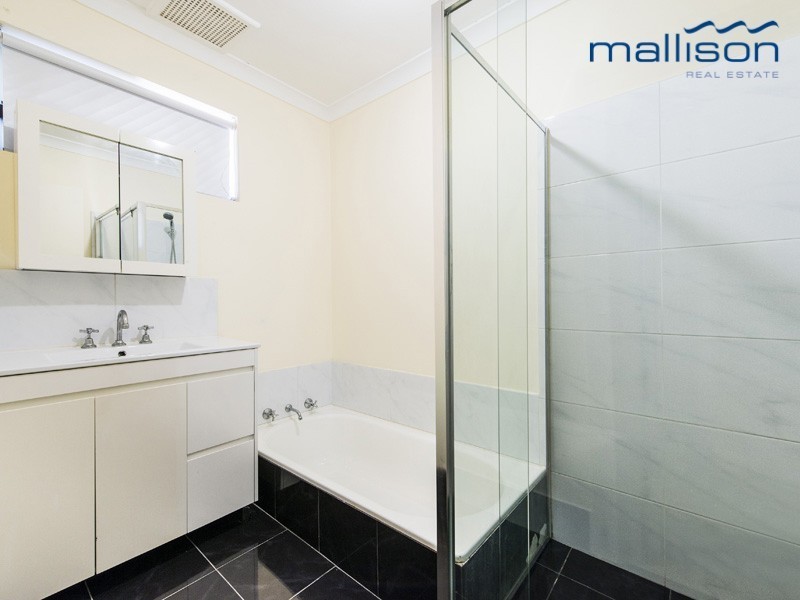 35B Hilory Street, Coolbellup WA 6163