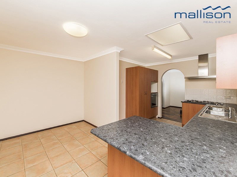 23 Sandon Road, Thornlie WA 6108