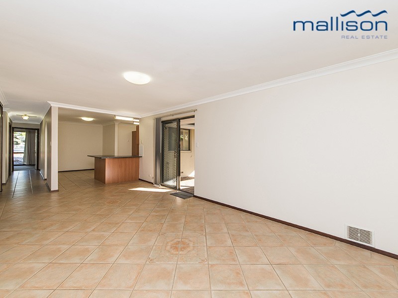 23 Sandon Road, Thornlie WA 6108