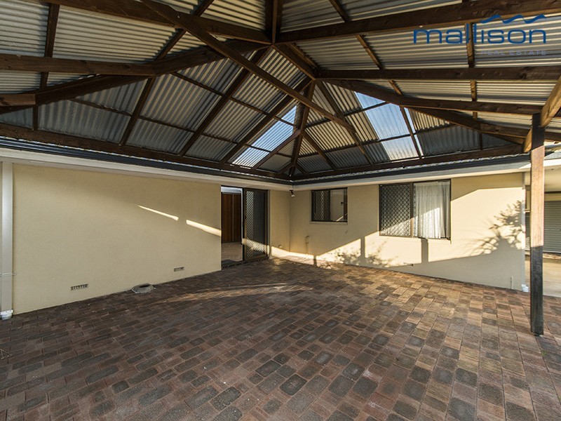 23 Sandon Road, Thornlie WA 6108