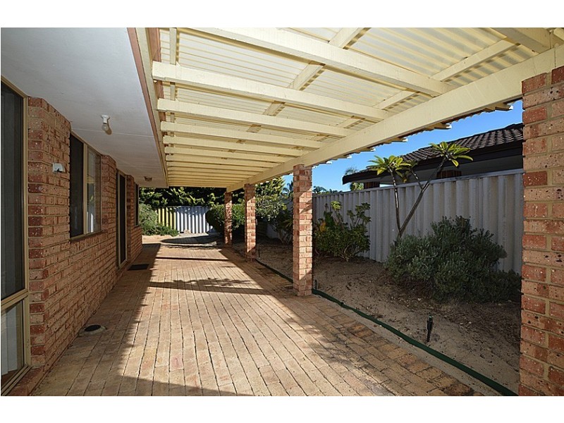 1 McKivett Crescent, Leeming WA 6149