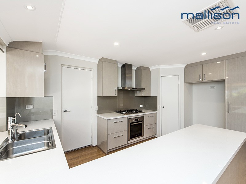 10 Inveraray Close, Canning Vale WA 6155