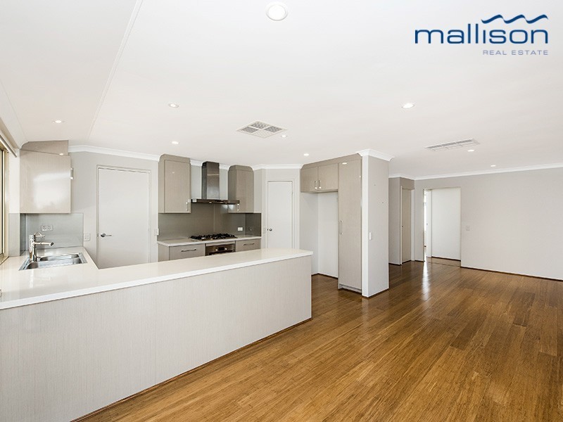 10 Inveraray Close, Canning Vale WA 6155