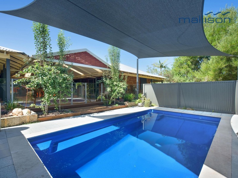 5 Livingstone Drive, Canning Vale WA 6155