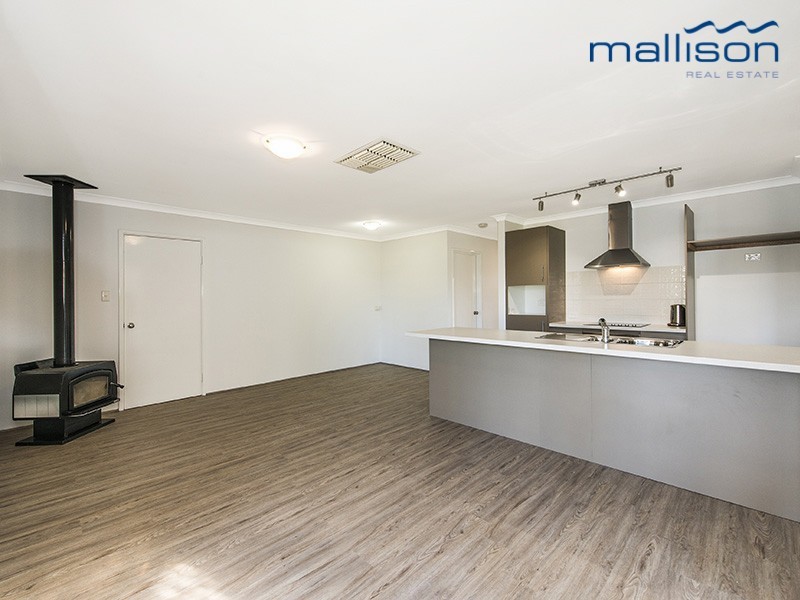 7 Challenger Drive, Thornlie WA 6108