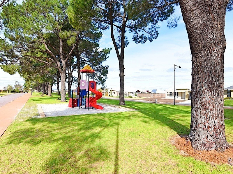 22 Affable Way, Atwell WA 6164