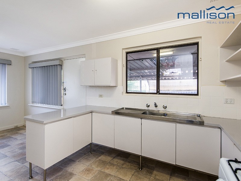 34 Hamilton Road, High Wycombe WA 6057