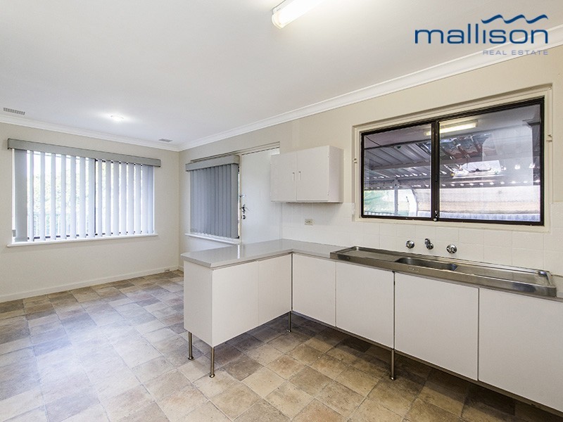 34 Hamilton Road, High Wycombe WA 6057