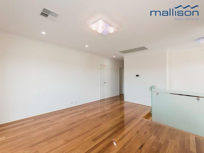 73 Clydesdale Street, Como WA 6152