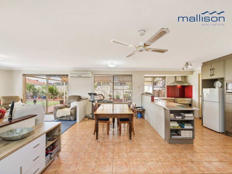 28 Cardiff Loop, Huntingdale WA 6110