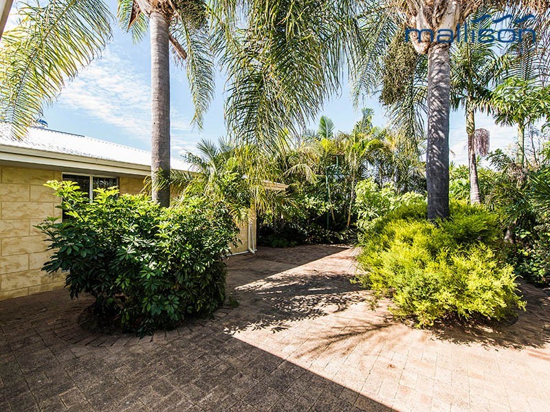 6 Dampiera Way, Ferndale WA 6148