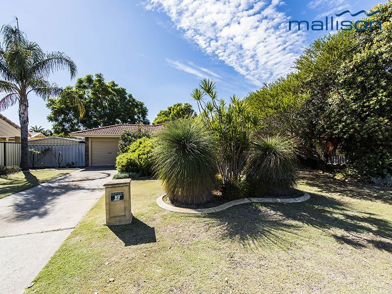 13 Challenger Drive, Thornlie WA 6108