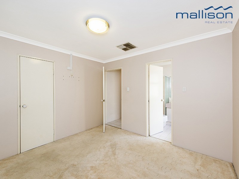 13 Challenger Drive, Thornlie WA 6108