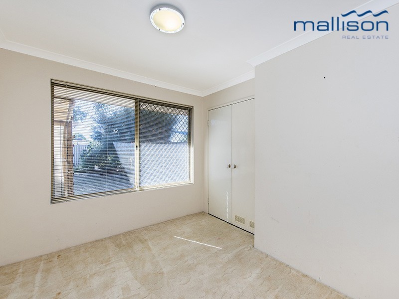 13 Challenger Drive, Thornlie WA 6108