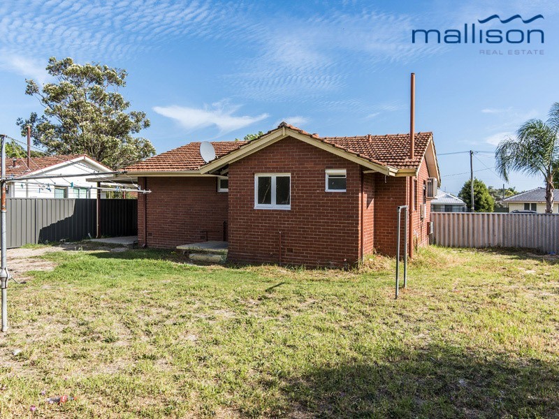12 Cabarita Road, Armadale WA 6112
